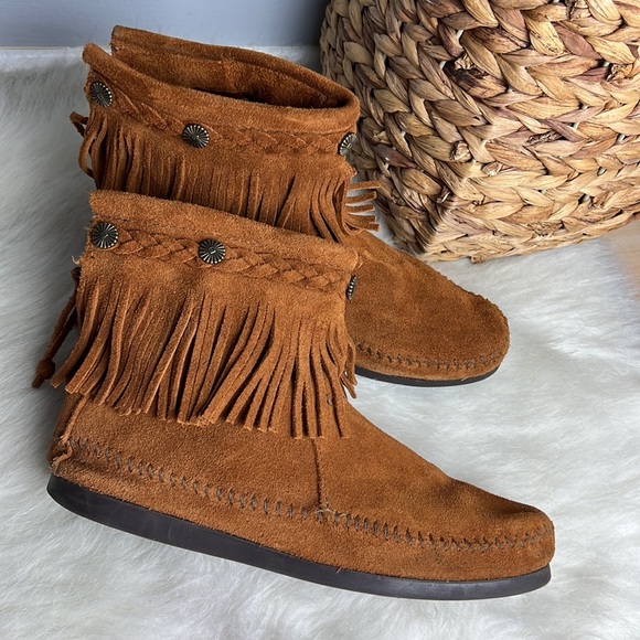 Women’s Minnetonka Hi Top Back Zip Boot Brown Size 7 - Picture 2 of 6